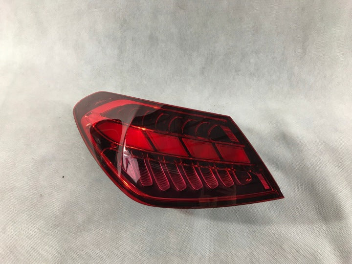 Rückleuchte Mercedes-Benz W206 A2069069900 LED Links Rearlight RUK7438217360dd