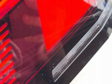 Laden Sie das Bild in den Galerie-Viewer, Rückleuchte VW Passat 3J0945095 Links Rearlight RUK7442399638mv