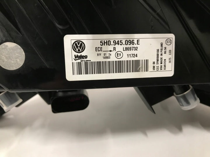 Rückleuchte VW Golf VIII 5H0945096E Rechts Rearlight RUK7514994399vf