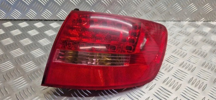 Rückleuchte Audi A6 Avant 89037056 Rechts Rearlight RUK7561047114om