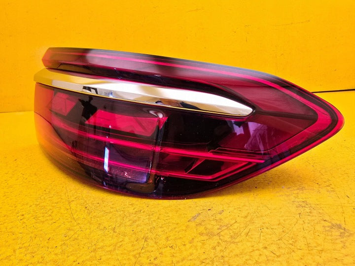 Rückleuchte Audi A8 D5 4N0945208M Rechts Rearlight RUK7729155891jx