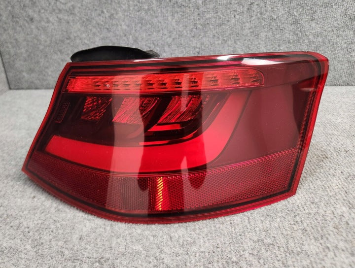 Rückleuchte Audi A3 8V3945096B Rechts Rearlight RUK7741313054iw