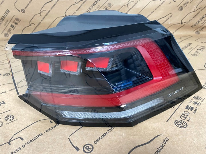 Rückleuchte VW Golf VIII 5H0945208D Rechts Rearlight RUK7747187530uh