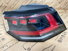 Laden Sie das Bild in den Galerie-Viewer, Rückleuchte VW Golf VIII 5H0945208D Rechts Rearlight RUK7747187530uh