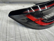 Load image into Gallery viewer, Rückleuchte Renault E-Tech Links Rearlight RUK7755260268ls