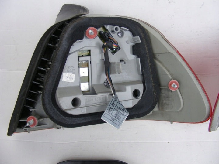Rückleuchte BMW E46 693745406 693745306 Ein Satz Rearlight RUK7756237506zv