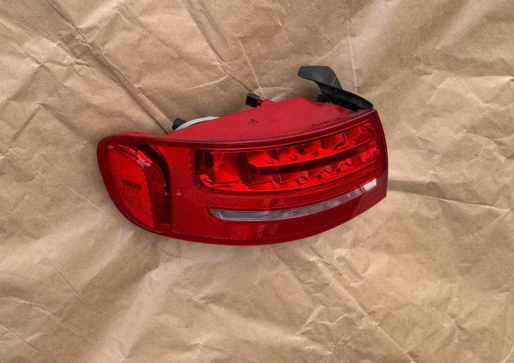 Rückleuchte Audi A4 8K9945095B Links Rearlight RUK7763303655sz