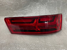 Load image into Gallery viewer, Rückleuchte Audi Q7 4M0945094C Rechts Rearlight RUK7783369756tm
