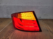 Laden Sie das Bild in den Galerie-Viewer, Rückleuchte BMW 5 F10 Links Rearlight RUK7796800892bu