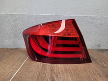 Laden Sie das Bild in den Galerie-Viewer, Rückleuchte BMW 5 F10 Links Rearlight RUK7796800892bu
