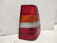 Laden Sie das Bild in den Galerie-Viewer, Rückleuchte Mercedes-Benz W124 Rechts Rearlight RUK7836618271oq