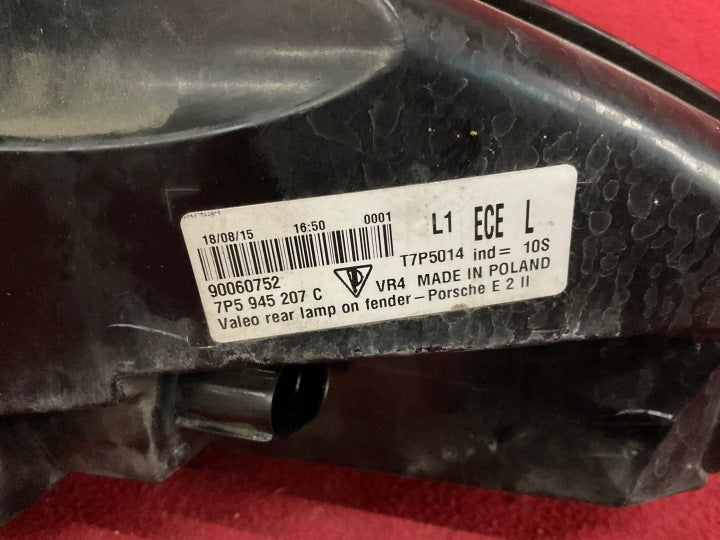 Rückleuchte Porsche Cayenne 7P5945207C LED Links Rearlight RUK7876422070tk