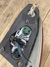 Laden Sie das Bild in den Galerie-Viewer, Rückleuchte BMW X5 E53 Links Rearlight RUK7948546053tx