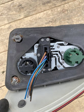 Laden Sie das Bild in den Galerie-Viewer, Rückleuchte BMW X5 E53 Links Rearlight RUK7948546053tx