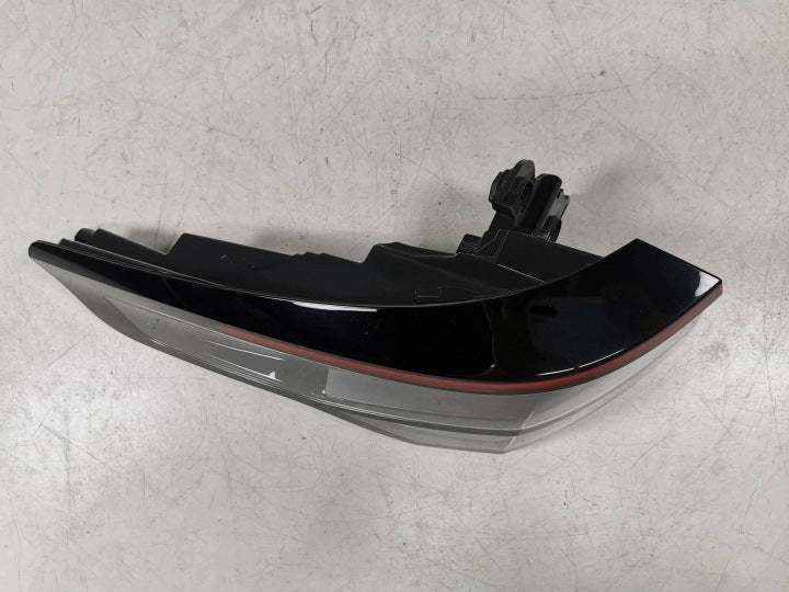 Rückleuchte VW 57L945207A Links Rearlight RUK7948582447xd