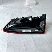 Load image into Gallery viewer, Rückleuchte Audi A3 8V5945095A LED Links Rearlight RUK7961548342pt