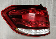 Laden Sie das Bild in den Galerie-Viewer, Rückleuchte Mercedes-Benz A2129061703 Links Rearlight RUK7988147867jv