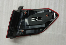 Laden Sie das Bild in den Galerie-Viewer, Rückleuchte Mercedes-Benz A2129061703 Links Rearlight RUK7988147867jv