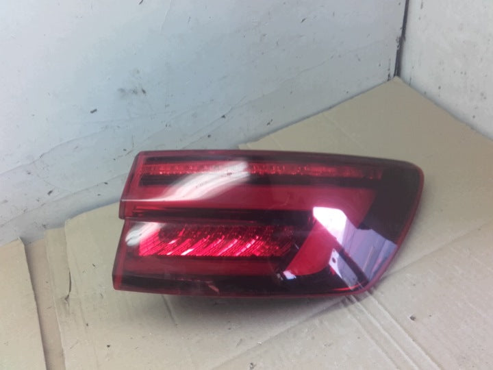 Rückleuchte Audi A4 8W9945092C Rechts Rearlight RUK8076522358vv