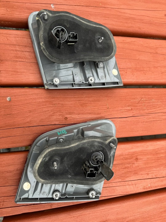 Rückleuchte Toyota Avensis Rechts Rearlight RUK8122126098fa
