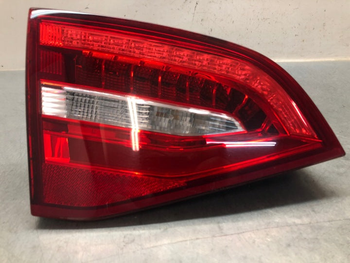 Rückleuchte Audi A4 B8 8K9945095D 8K9945096D Ein Satz Rearlight RUK8146990677zm