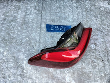 Laden Sie das Bild in den Galerie-Viewer, Rückleuchte BMW 3 G21 3744275708 Links Rearlight RUK8188053176nc