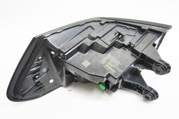 Rückleuchte VW I 14B945207A Links Rearlight RUK8208708750qu