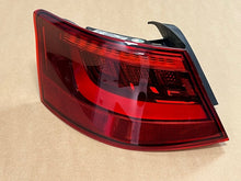 Laden Sie das Bild in den Galerie-Viewer, Rückleuchte Audi A3 8V3945095B Links Rearlight RUK8262525675im