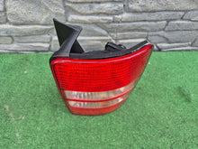 Laden Sie das Bild in den Galerie-Viewer, Rückleuchte VW Caddy 2K0945112C Rechts Rearlight RUK8289378748li