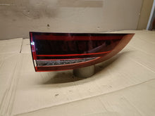Laden Sie das Bild in den Galerie-Viewer, Rückleuchte Jaguar Xe JX6313405AC Links Rearlight RUK8310206628tl