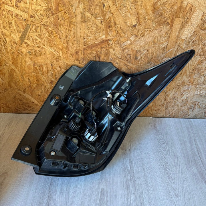 Rückleuchte Toyota Yaris Links Rearlight RUK8360611435ce