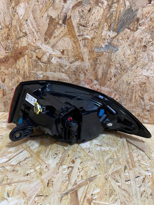 Rückleuchte BMW 1 5A36167 5A36168 Ein Stück (Rechts oder Links) Rearlight RUK8406286532cw