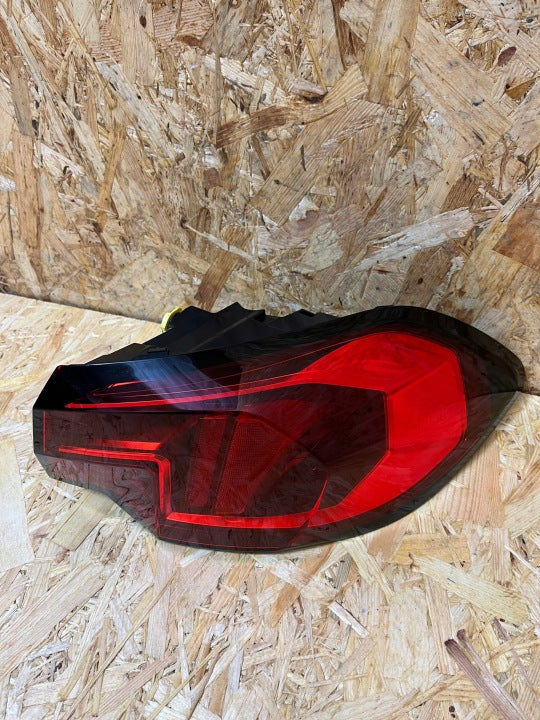 Rückleuchte BMW 1 5A36167 5A36168 Ein Stück (Rechts oder Links) Rearlight RUK8406286532cw