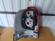 Laden Sie das Bild in den Galerie-Viewer, Rückleuchte VW Sharan Rechts Rearlight RUK8450278165er