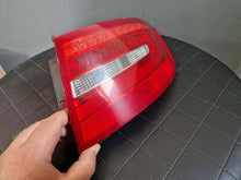 Laden Sie das Bild in den Galerie-Viewer, Rückleuchte Audi A4 B8 Avant 8K9945096D Rechts Rearlight RUK8529102503hw