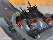 Laden Sie das Bild in den Galerie-Viewer, Rückleuchte BMW 5 E60 7165740 Rechts Rearlight RUK8603254655mx