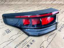 Laden Sie das Bild in den Galerie-Viewer, Rückleuchte VW 57L945207A Links Rearlight RUK8624745019uf