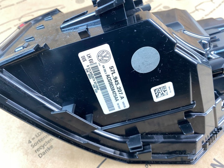 Rückleuchte VW 57L945207A Links Rearlight RUK8624745019uf