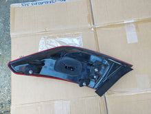 Laden Sie das Bild in den Galerie-Viewer, Rückleuchte Mercedes-Benz A2079063300 Links Rearlight RUK8664270241mb