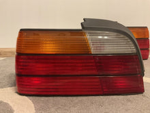 Load image into Gallery viewer, Rückleuchte BMW 3 E36 Coupe 295401 295402 Ein Satz Rearlight RUK8726939134xh
