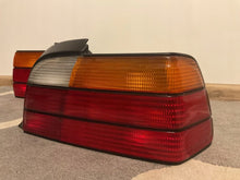 Load image into Gallery viewer, Rückleuchte BMW 3 E36 Coupe 295401 295402 Ein Satz Rearlight RUK8726939134xh