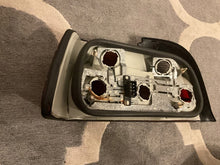 Load image into Gallery viewer, Rückleuchte BMW 3 E36 Coupe 295401 295402 Ein Satz Rearlight RUK8726939134xh