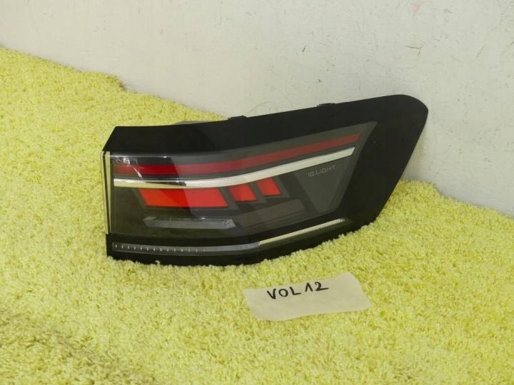 Rückleuchte VW Passat 3J0945208 Rechts Rearlight RUK8739742584nj