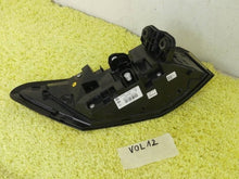 Laden Sie das Bild in den Galerie-Viewer, Rückleuchte VW Passat 3J0945208 Rechts Rearlight RUK8739742584nj