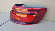 Load image into Gallery viewer, Rückleuchte Audi A3 8V4945092 LED Rechts Rearlight RUK8742299927dv