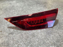 Laden Sie das Bild in den Galerie-Viewer, Rückleuchte Mercedes-Benz Sprinter 2-T A1189066400 Rechts Rearlight RUK8866522184fz