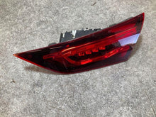 Laden Sie das Bild in den Galerie-Viewer, Rückleuchte Mercedes-Benz Sprinter 2-T A1189066400 Rechts Rearlight RUK8866522184fz