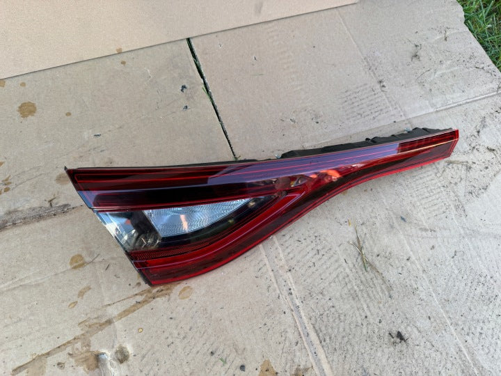 Rückleuchte Renault Arkana LM38001301 Links Rearlight RUK8890690786ds
