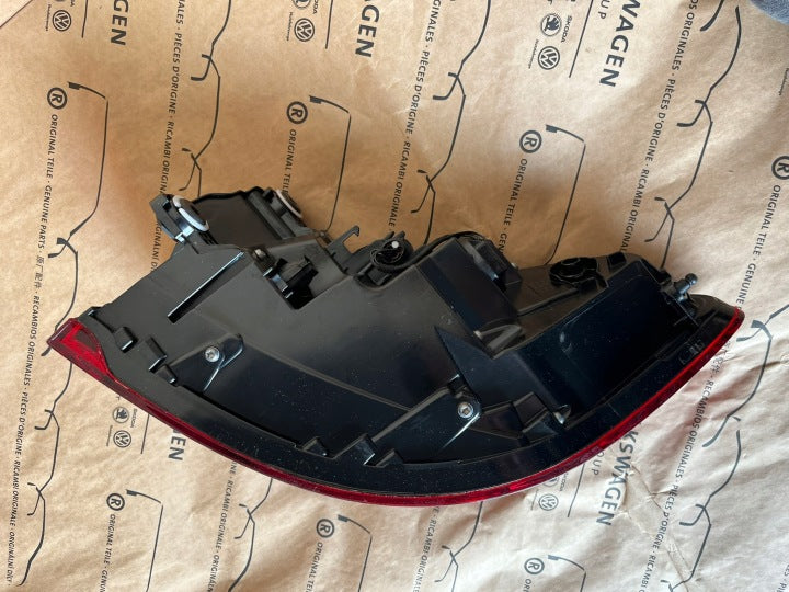 Rückleuchte Audi A8 D5 4N0945091B Links Rearlight RUK8907315760bc