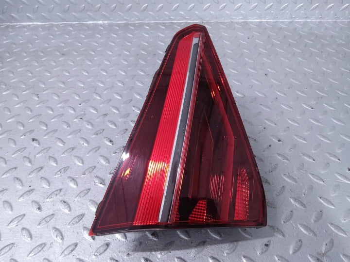 Rückleuchte VW Passat B8 561945307C Links Rearlight RUK8936957743uu